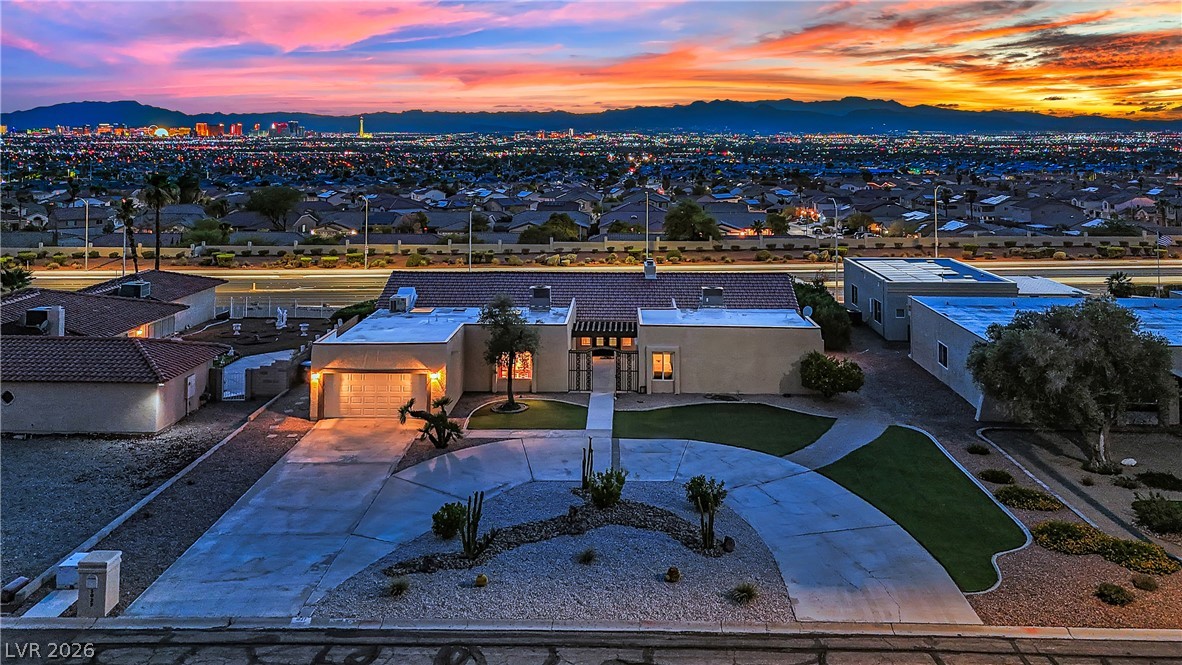 Photo 7 of 47, 1027 Sidehill Way