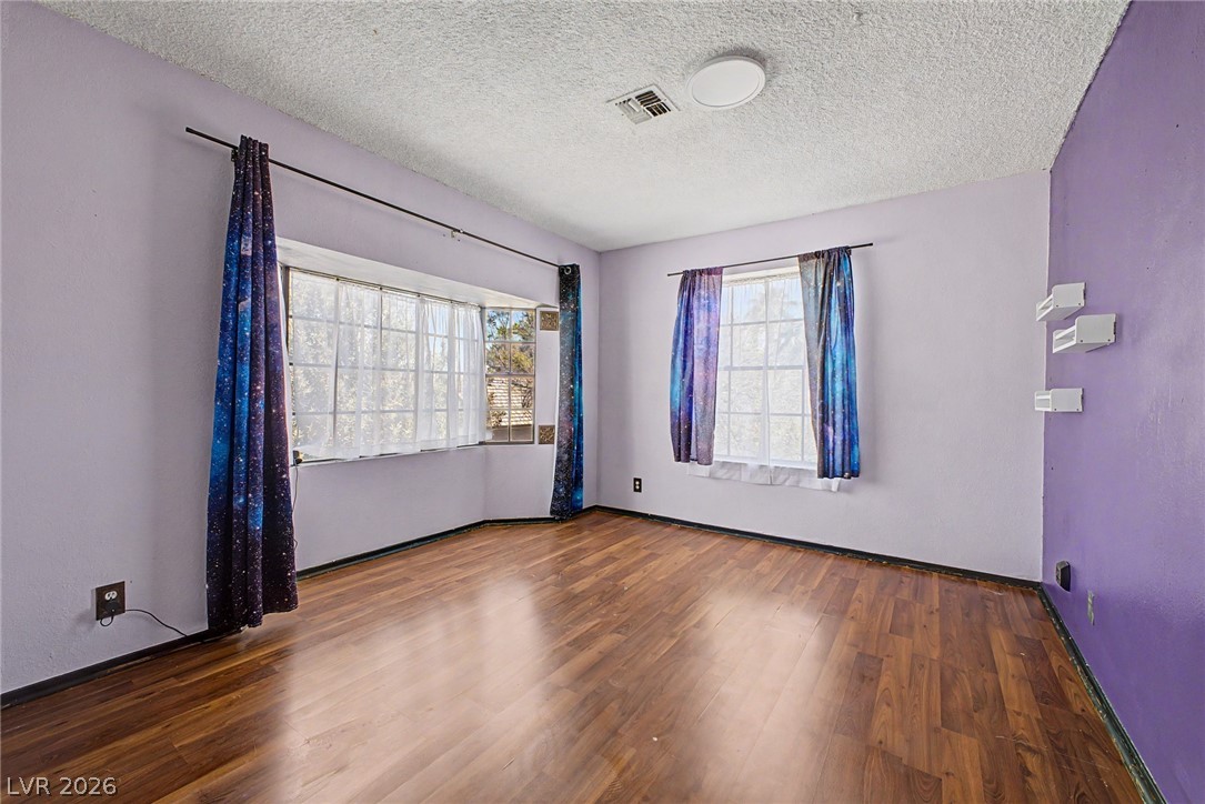 Photo 15 of 39, 3979 Salisbury Place