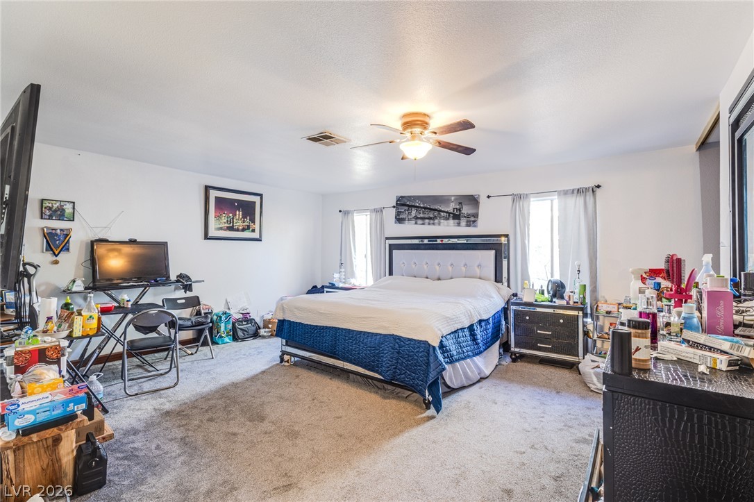 Photo 9 of 19, 3924 Voxna Street