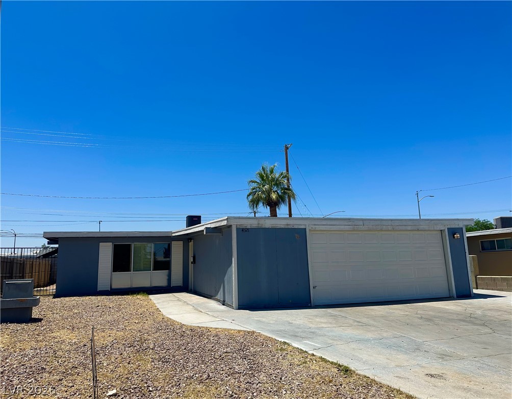 4521 Pacyna Street, Las Vegas 89122