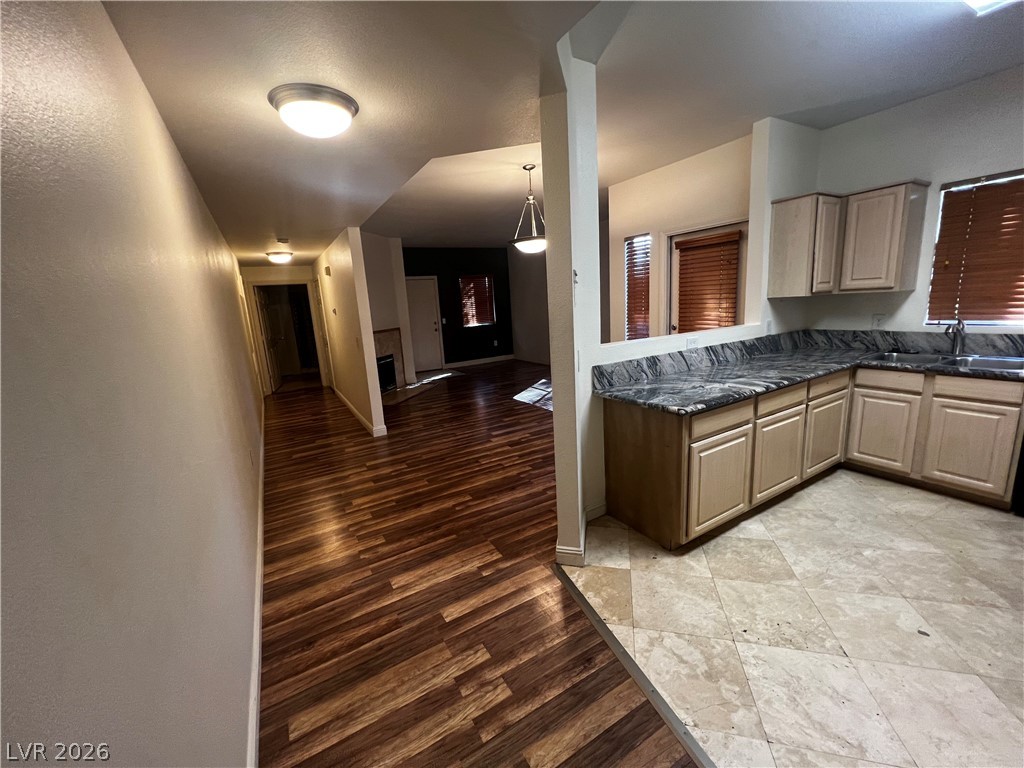 Photo 6 of 27, 5250 S Rainbow Boulevard #1046
