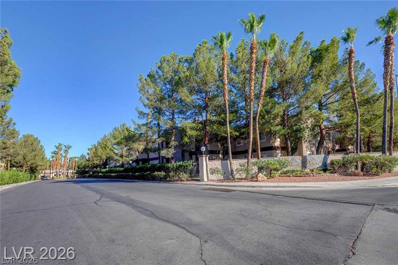 Photo 12 of 27, 5250 S Rainbow Boulevard #1046