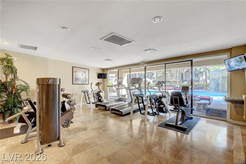 Photo 17 of 27, 5250 S Rainbow Boulevard #1046