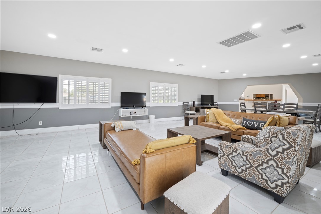 Photo 17 of 57, 7215 Ullom Drive