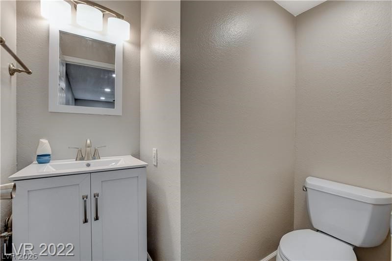 Photo 21 of 25, 1303 Darlene Way #405B