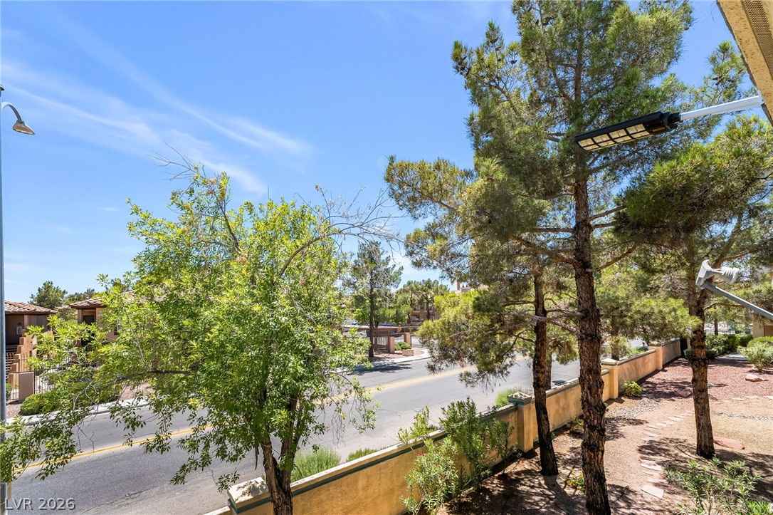 Photo 12 of 31, 5155 W Tropicana Avenue #2087