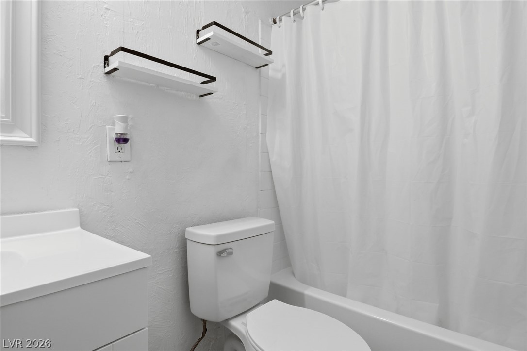 Photo 23 of 25, 2990 Ferndale Street