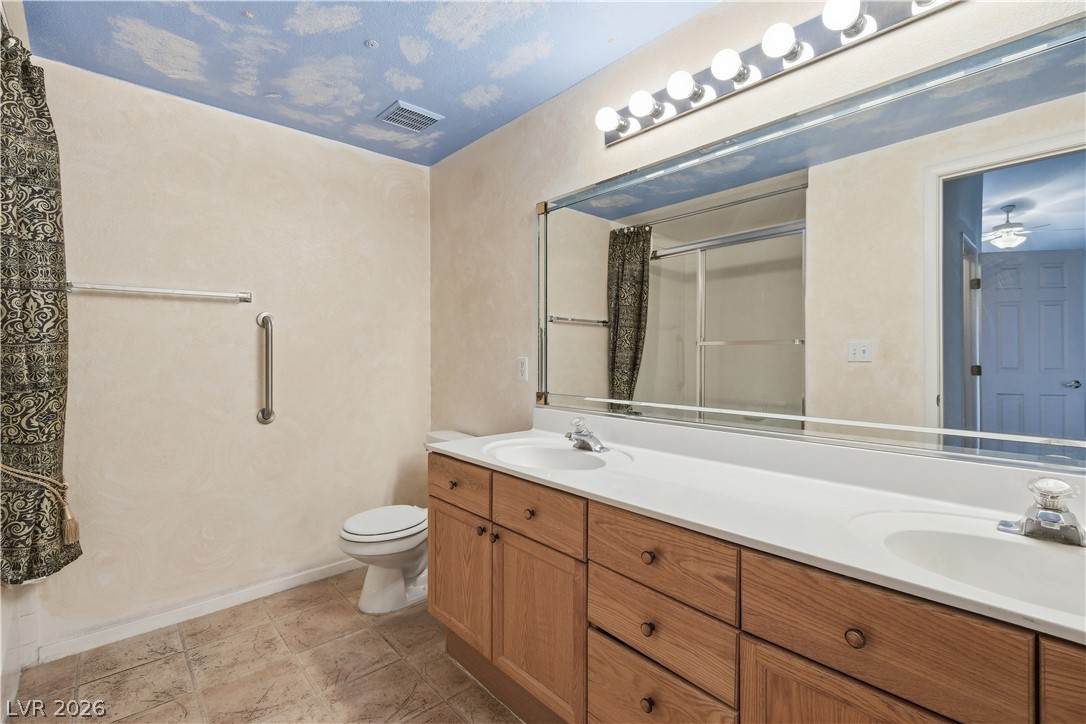 Photo 13 of 30, 424 Pine Haven Street #202