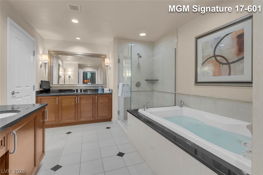 Photo 34 of 85, 145 E Harmon Avenue #1701&1703