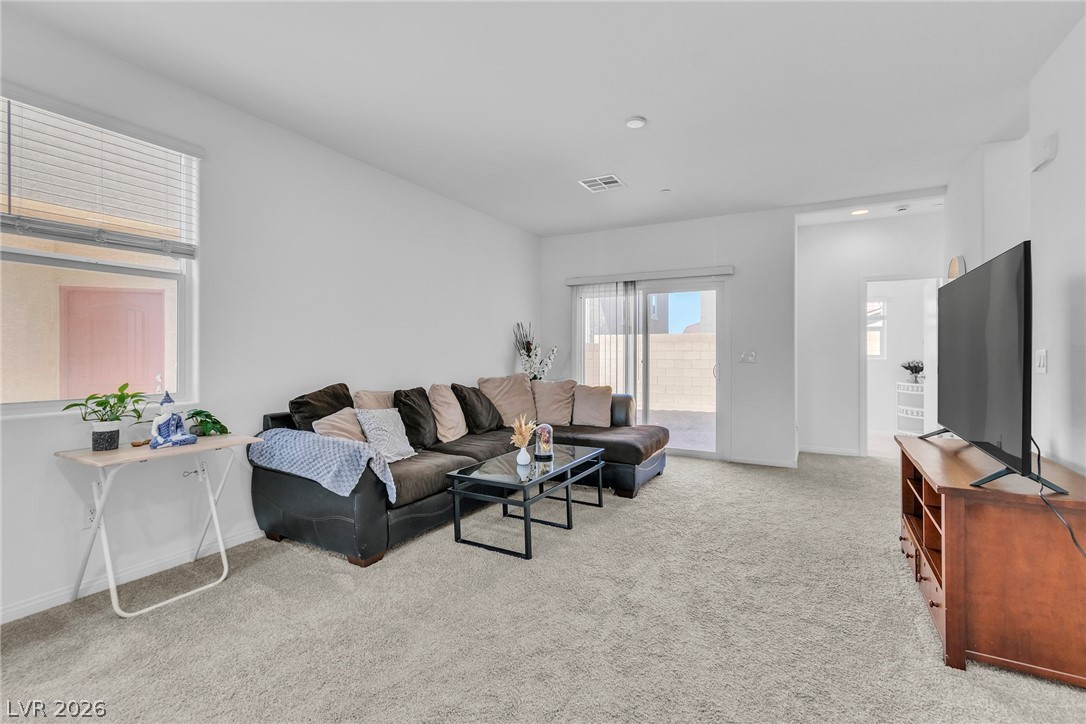 Photo 6 of 37, 94 Golden Aria Avenue