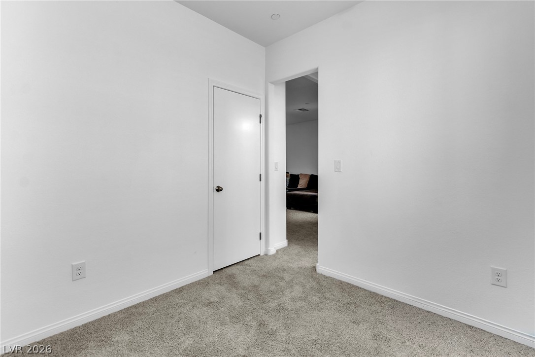 Photo 20 of 37, 94 Golden Aria Avenue
