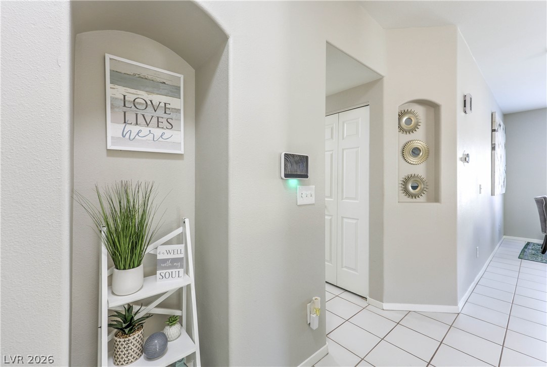 Photo 9 of 37, 2975 Bluegrass Lane #1423