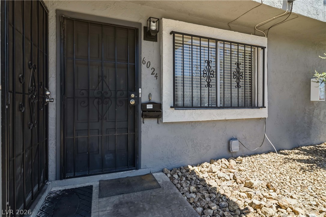 Photo 8 of 37, 6024 Pebble Beach Boulevard