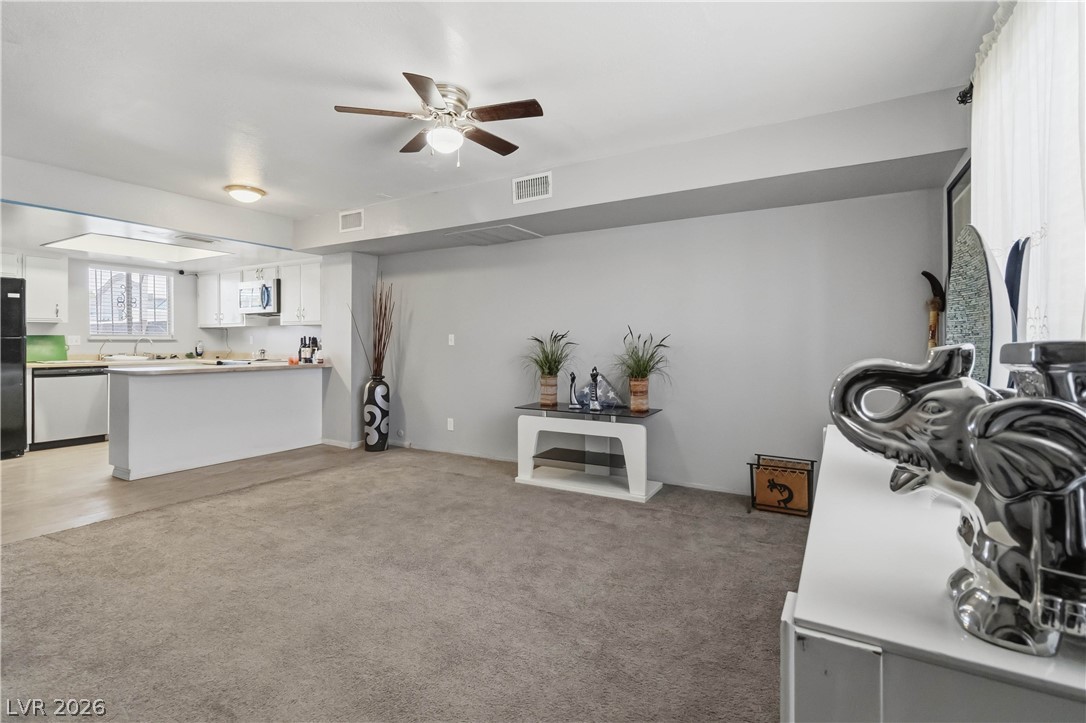 Photo 3 of 6024 Pebble Beach Boulevard