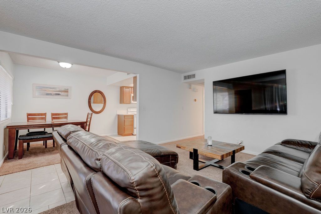 Photo 8 of 30, 1858 Avacado Court