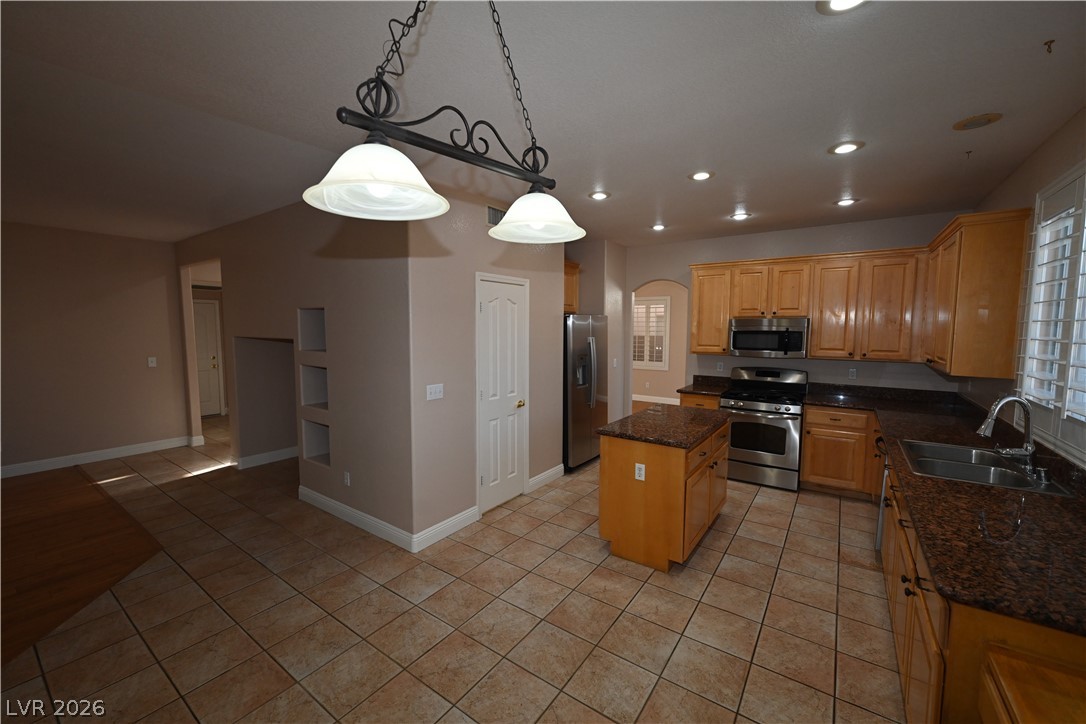 Photo 10 of 29, 9931 Sierra Canyon Way