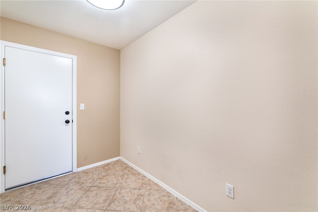 Photo 23 of 40, 10424 Marymont Place
