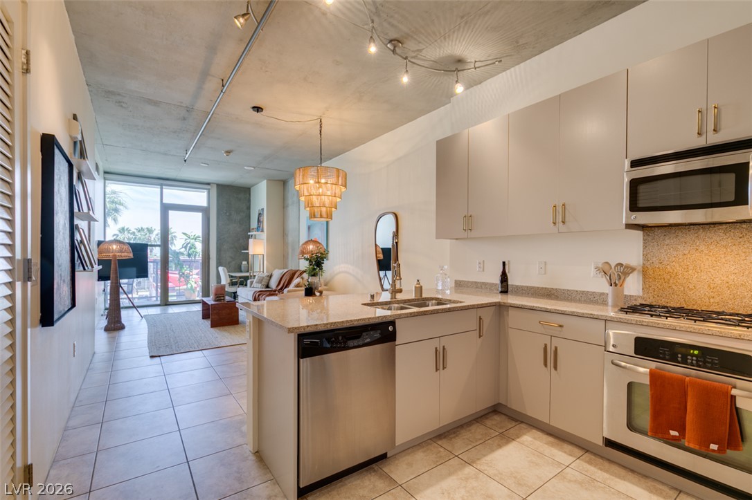 353 Bonneville Avenue #343, Las Vegas 89101