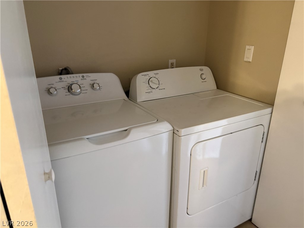 Photo 15 of 33, 2080 Karen Avenue #17