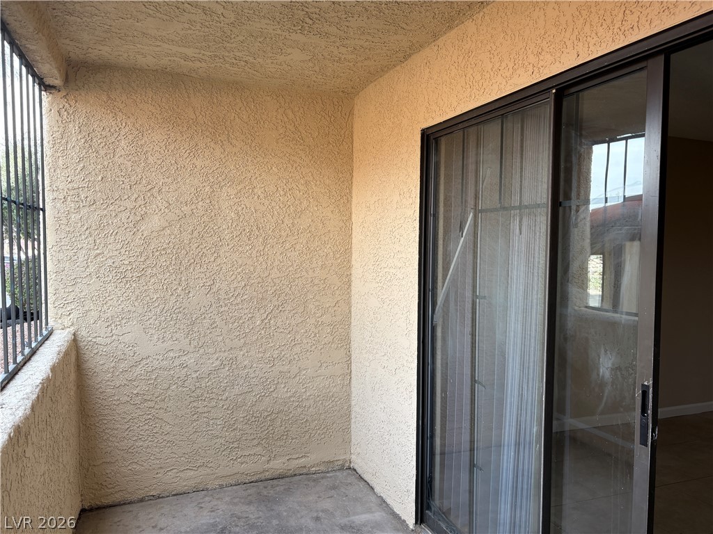 Photo 28 of 33, 2080 Karen Avenue #17