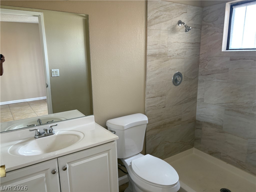 Photo 9 of 33, 2080 Karen Avenue #17