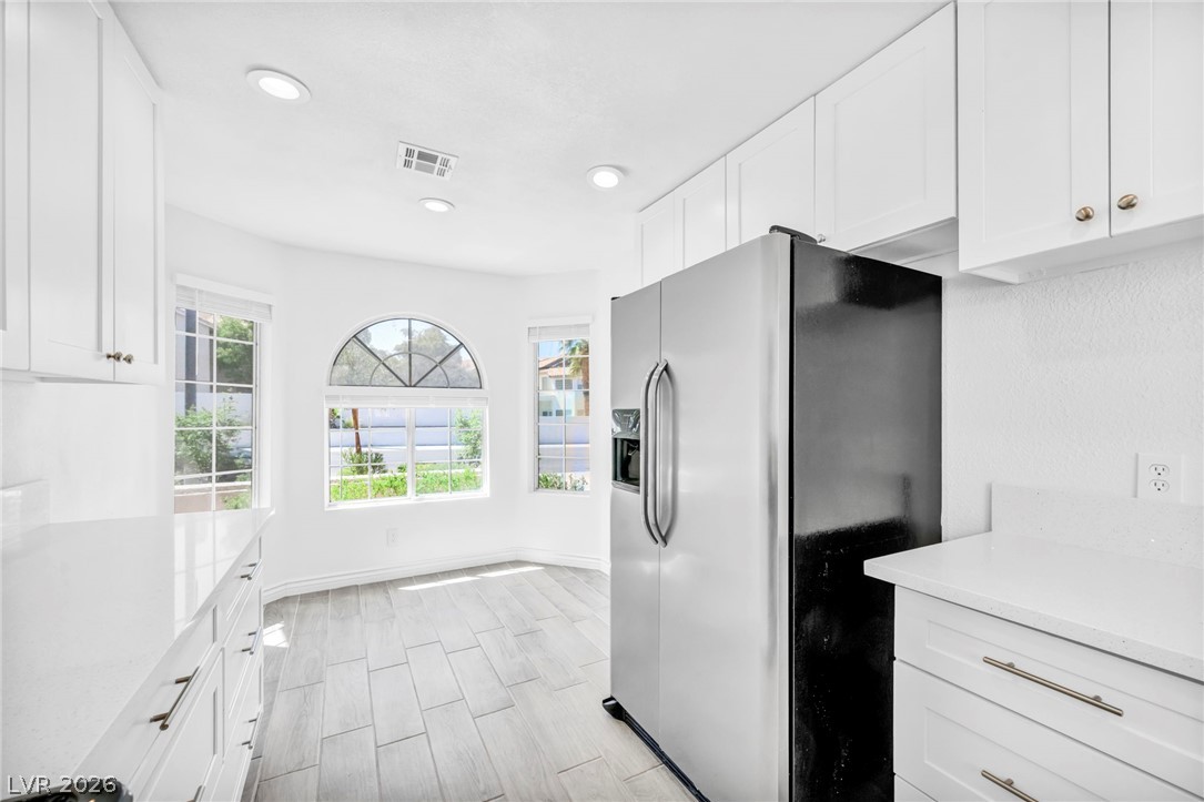 Photo 13 of 53, 2124 Brighton Shore Street
