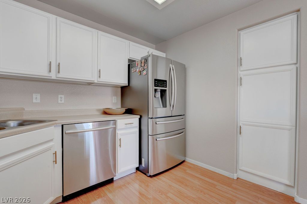 Photo 11 of 28, 9580 W Reno Avenue #221