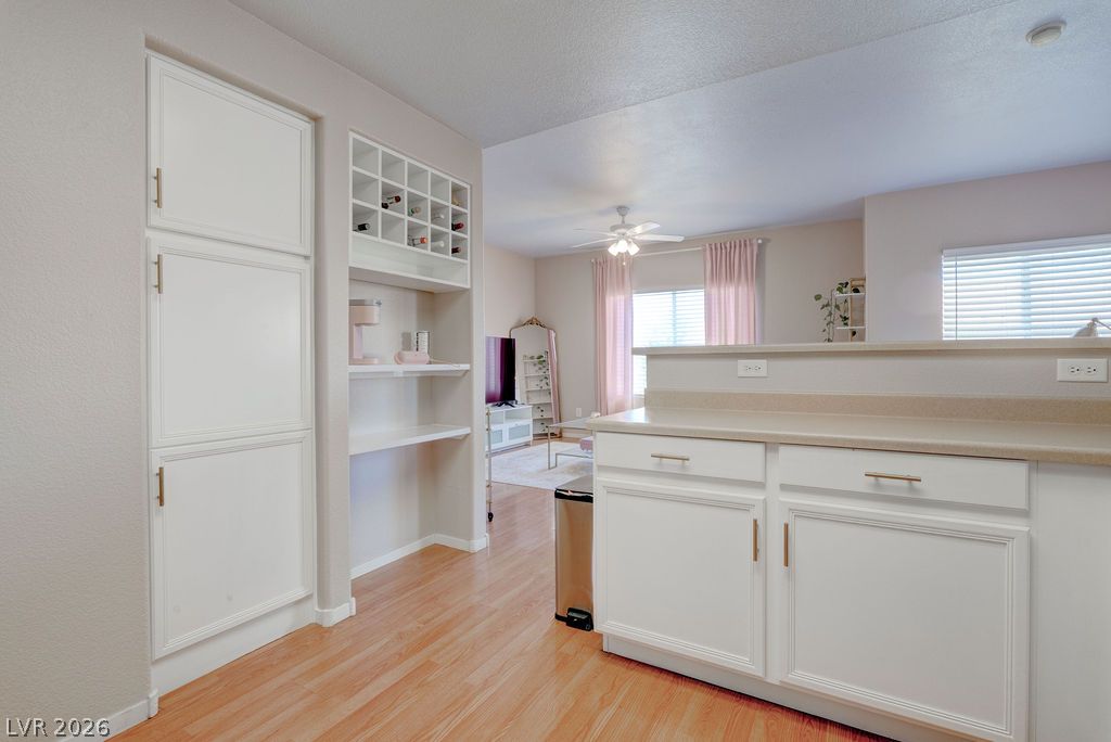 Photo 12 of 28, 9580 W Reno Avenue #221