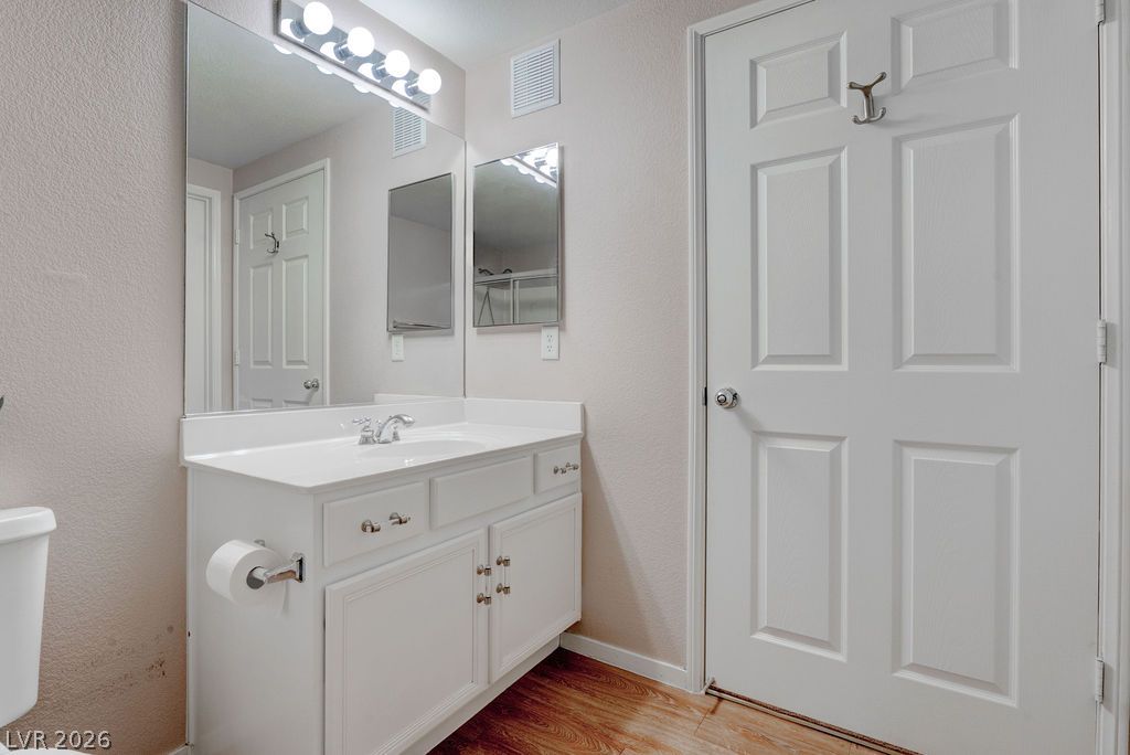 Photo 24 of 28, 9580 W Reno Avenue #221