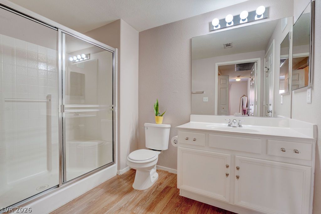 Photo 25 of 28, 9580 W Reno Avenue #221