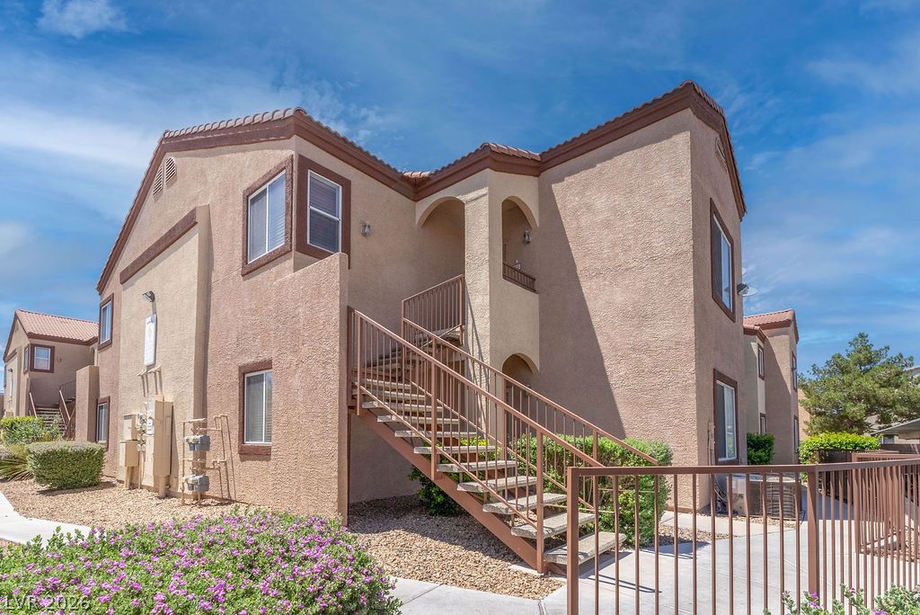 Photo 2 of 9580 W Reno Avenue #221