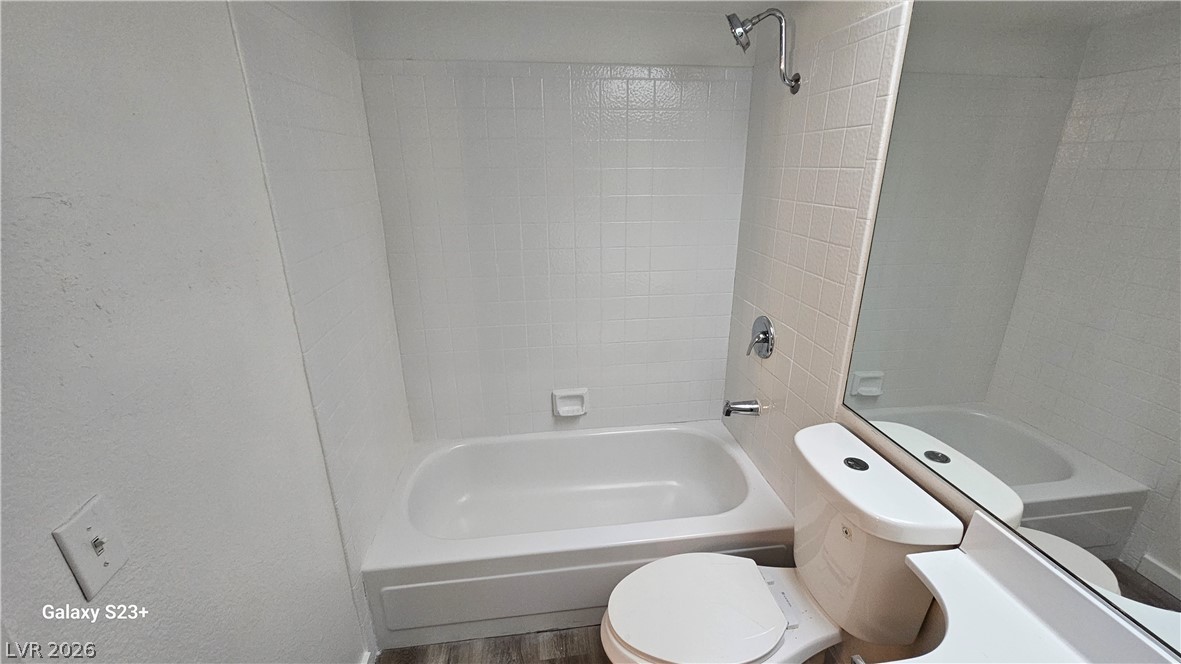 Photo 20 of 25, 1701 E Katie Avenue #33