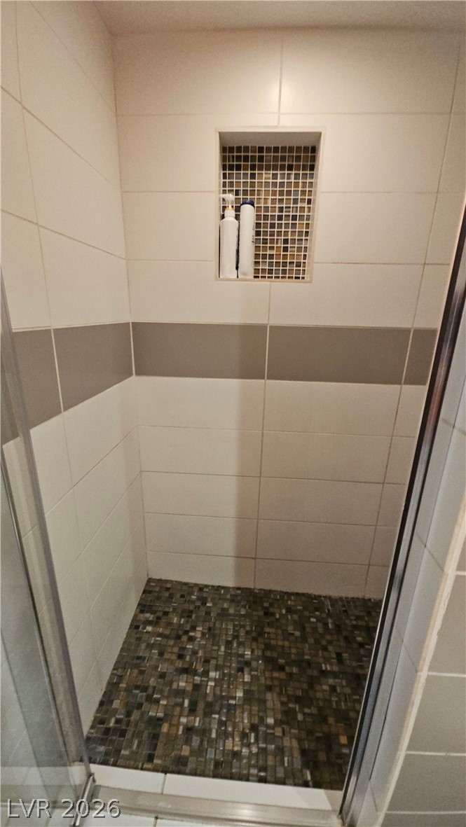 Photo 16 of 25, 1701 E Katie Avenue #33