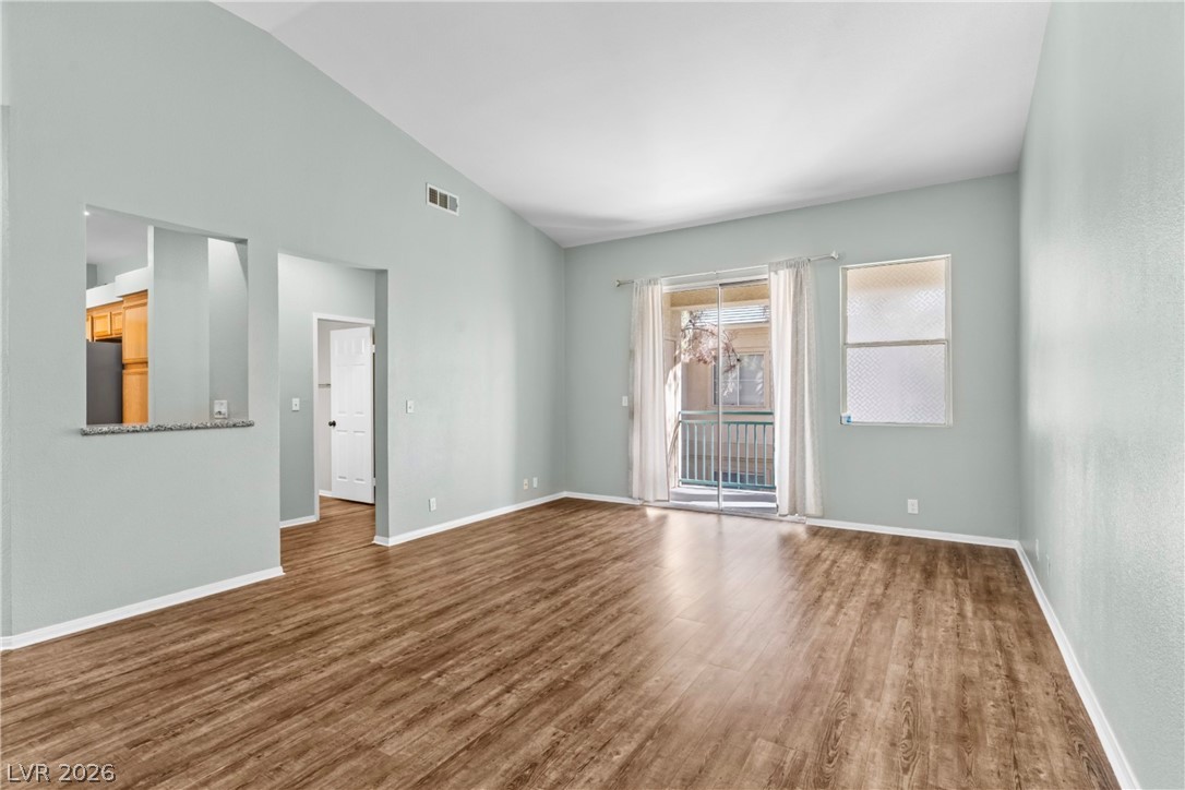 Photo 7 of 52, 5155 W Tropicana Avenue #2037