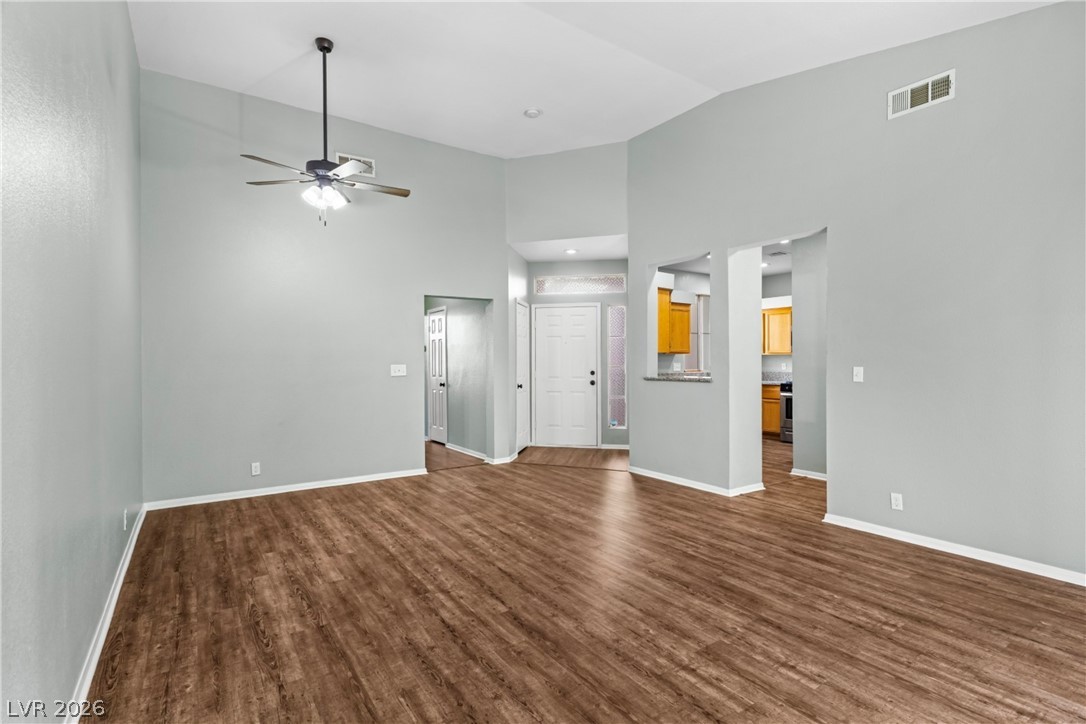 Photo 8 of 52, 5155 W Tropicana Avenue #2037