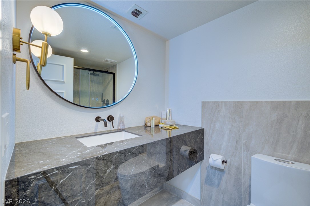 Photo 24 of 45, 205 E Harmon Avenue #406