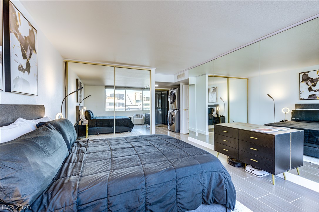 Photo 29 of 45, 205 E Harmon Avenue #406