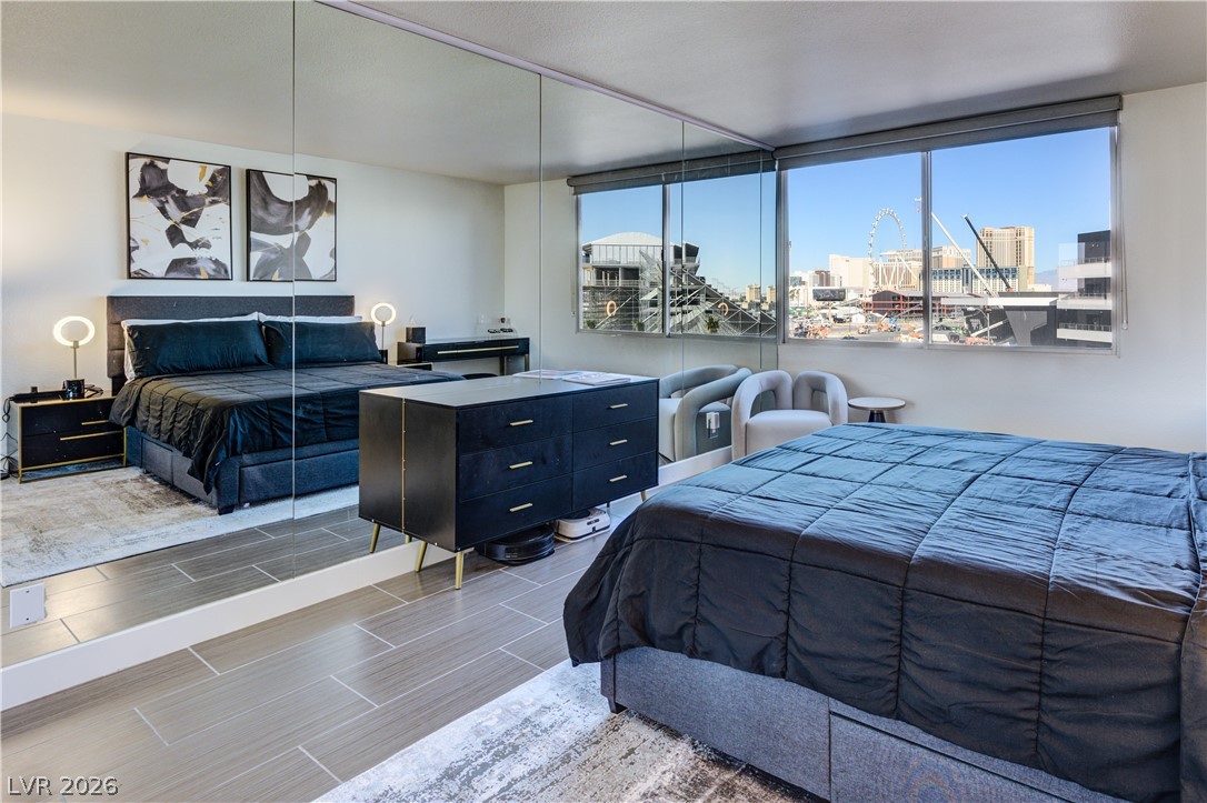 Photo 30 of 45, 205 E Harmon Avenue #406