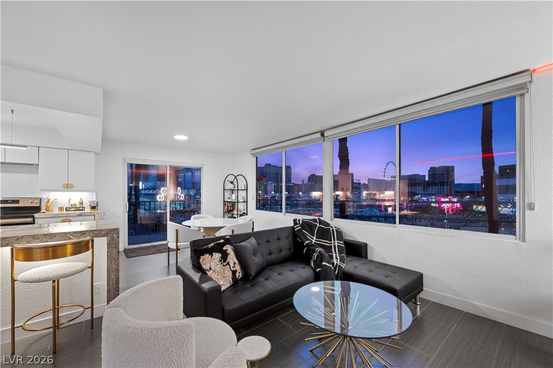 Photo 38 of 45, 205 E Harmon Avenue #406