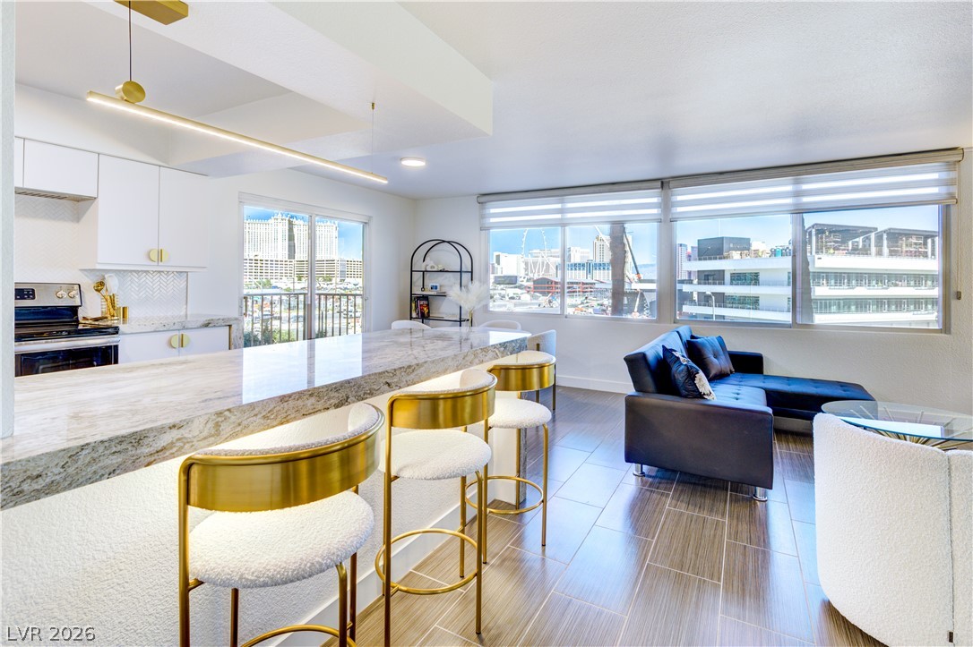 Photo 2 of 205 E Harmon Avenue #406