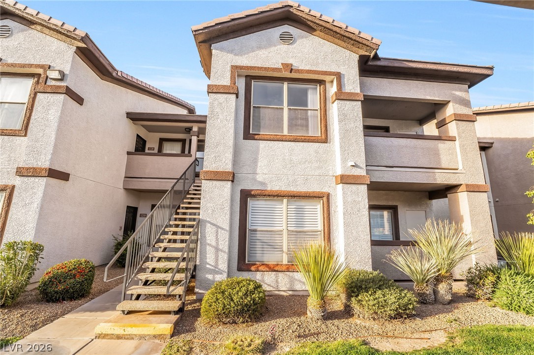 Photo 2 of 45 Maleena Mesa st #1227