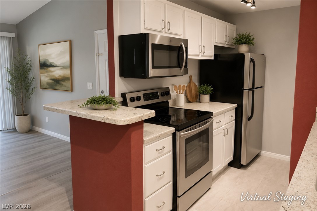 Photo 5 of 5211 Lindell Road #208