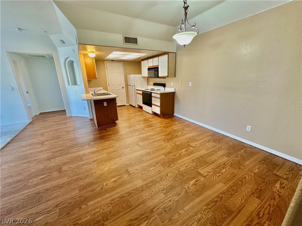 Photo 9 of 42, 3550 Bay Sands Drive #2097