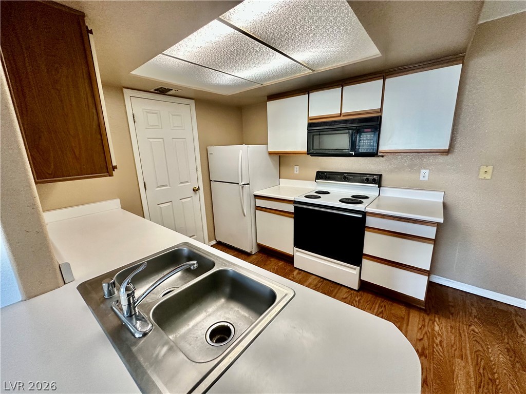 Photo 15 of 42, 3550 Bay Sands Drive #2097