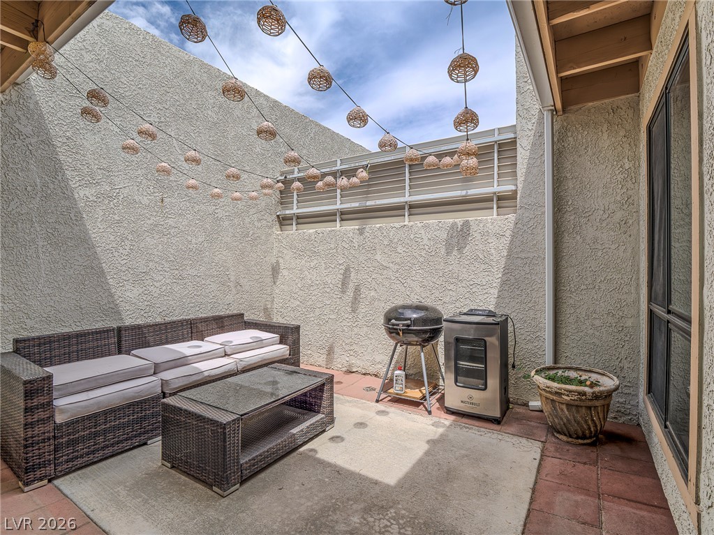 Photo 4 of 505 Westridge Drive
