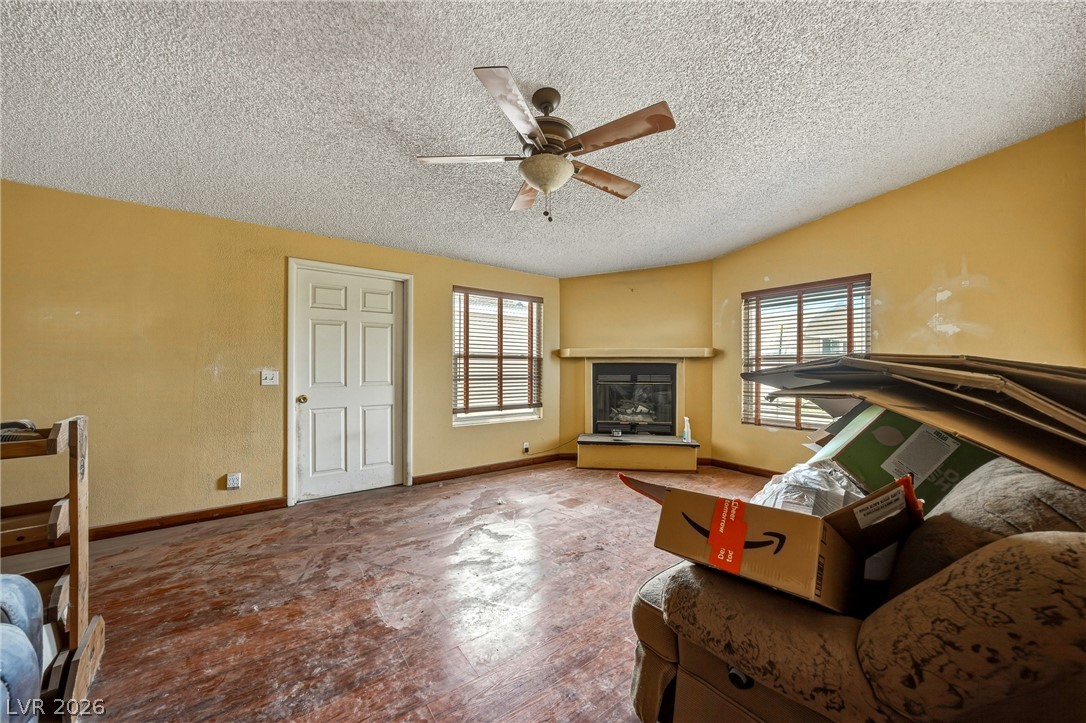 Photo 8 of 38, 4910 Mankins Street
