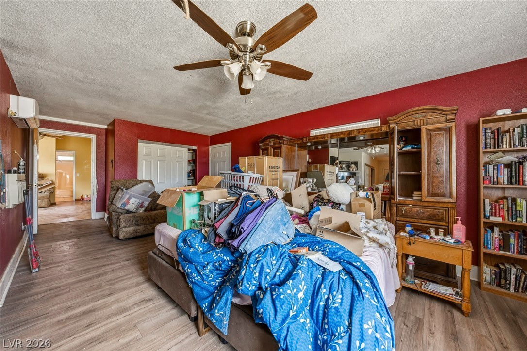 Photo 17 of 38, 4910 Mankins Street