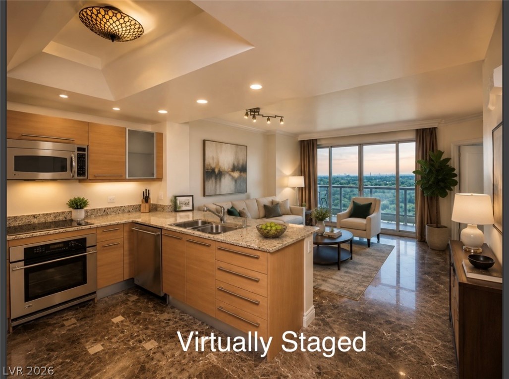 Photo 6 of 15, 322 Karen Avenue #903