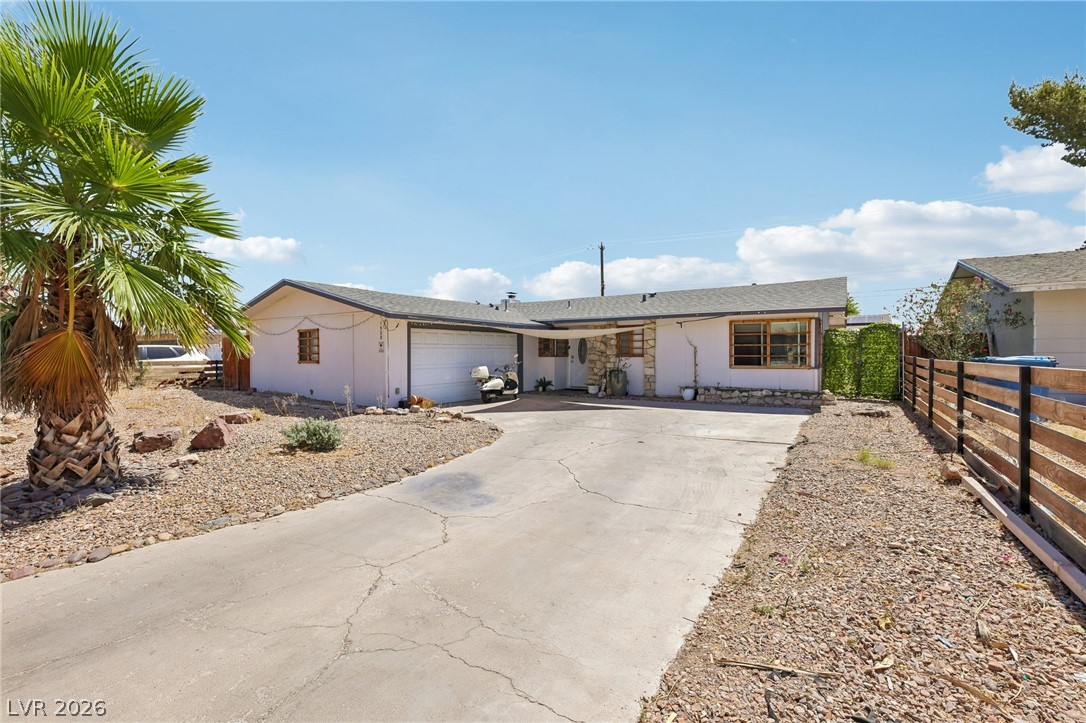 Photo 2 of 1528 Saylor Way