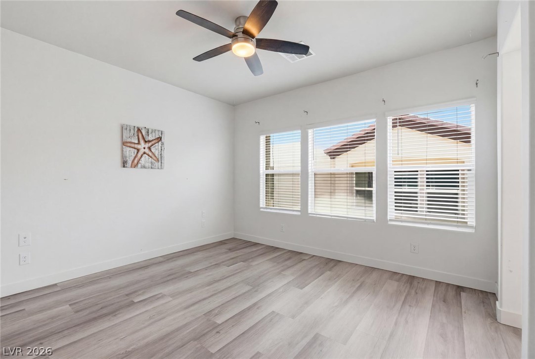 Photo 16 of 46, 4705 Blaise Avenue #102